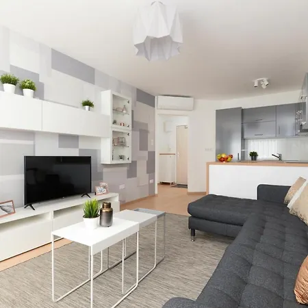 Apartment Pure Happiness
