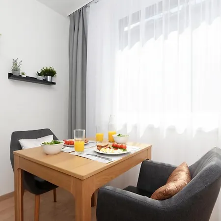 Pure Happiness * Budapesta