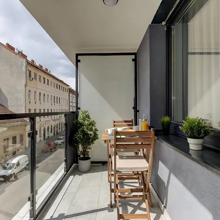 Apartment Pure Happiness *