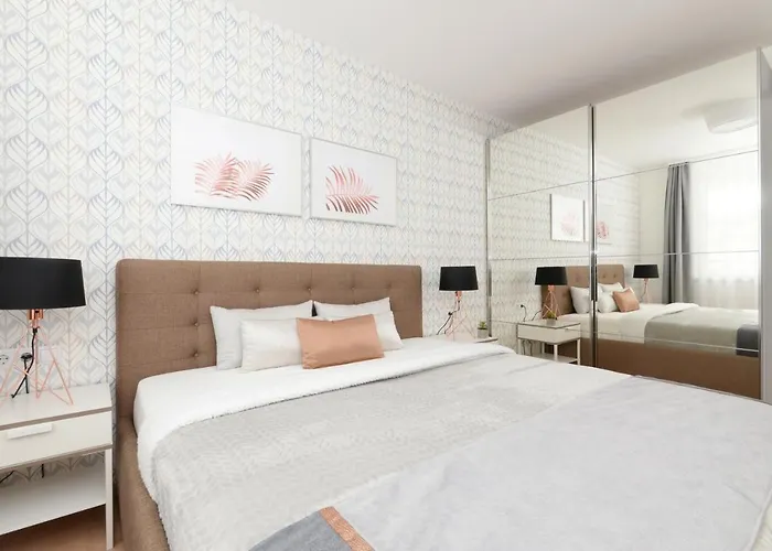 Pure Happiness * Budapesta