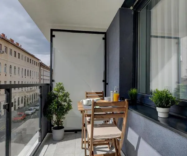 Pure Happiness * Budapesta